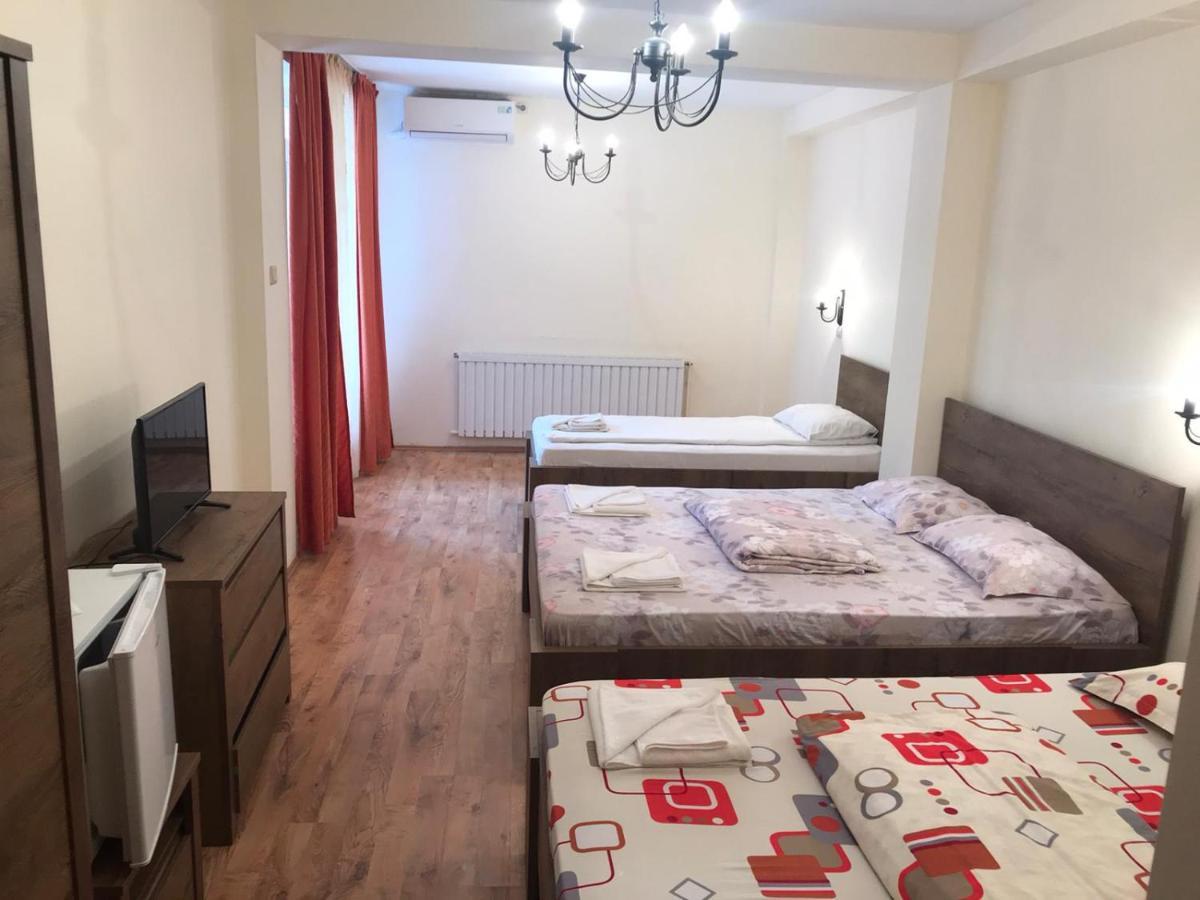Pensiunea Paradis Baile Herculane Ngoại thất bức ảnh