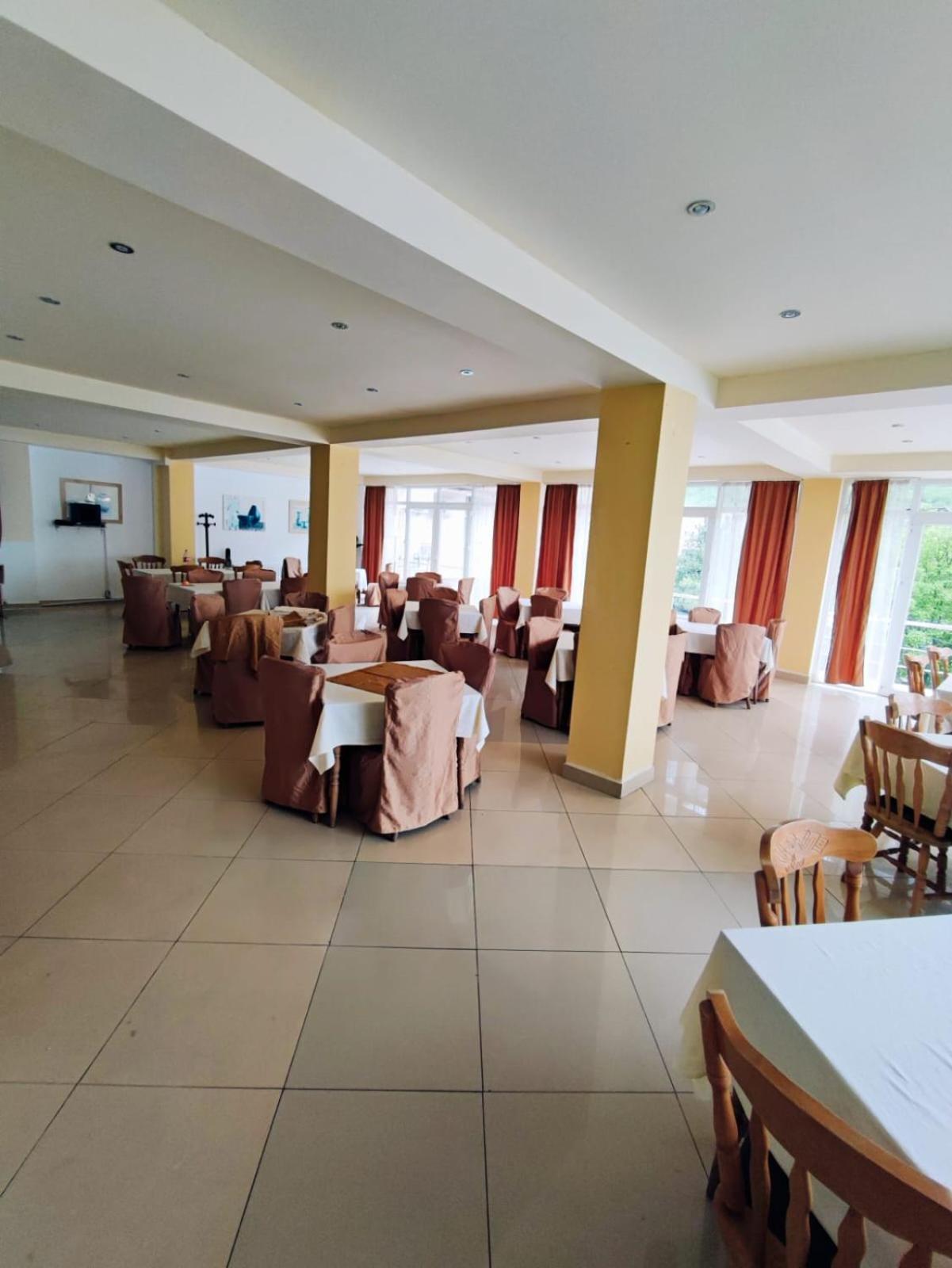 Pensiunea Paradis Baile Herculane Ngoại thất bức ảnh