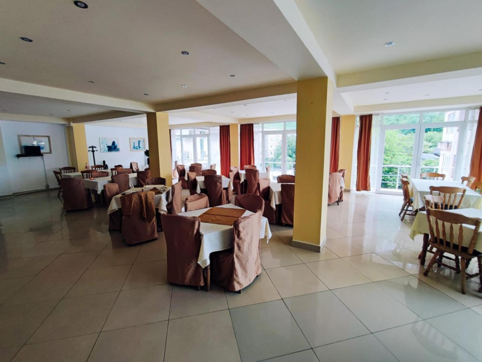Pensiunea Paradis Baile Herculane Ngoại thất bức ảnh