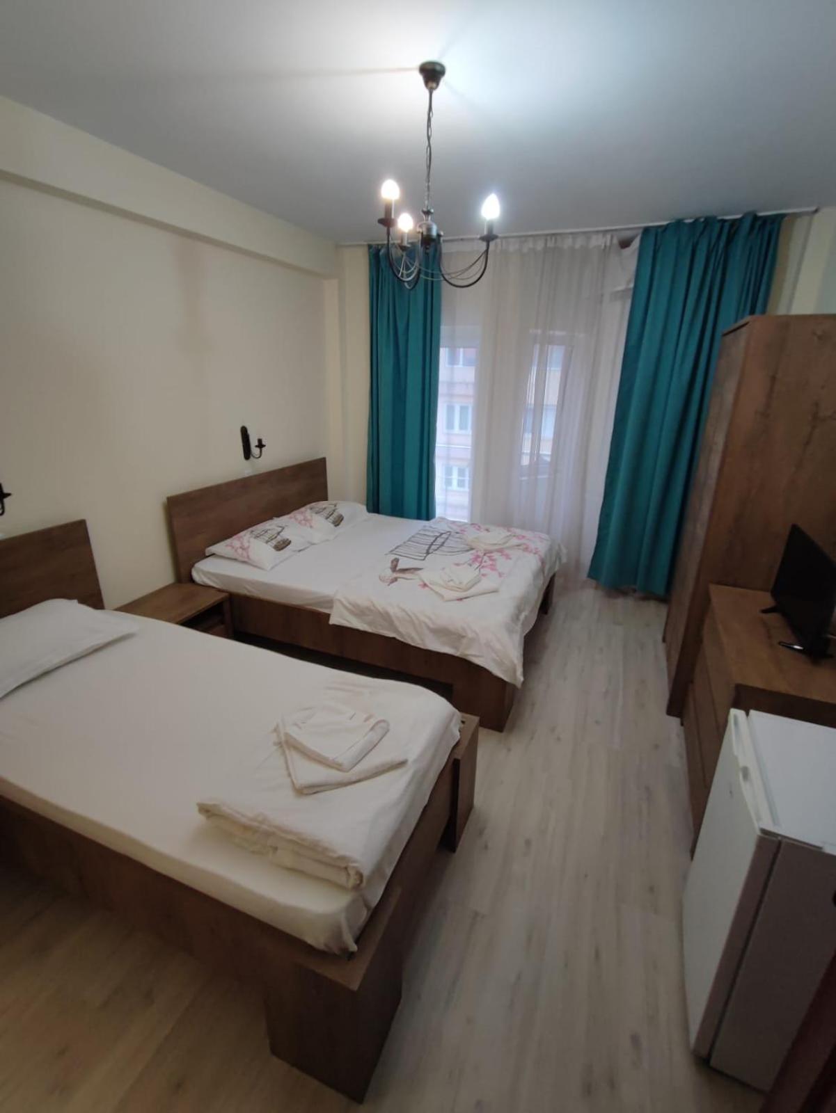 Pensiunea Paradis Baile Herculane Ngoại thất bức ảnh